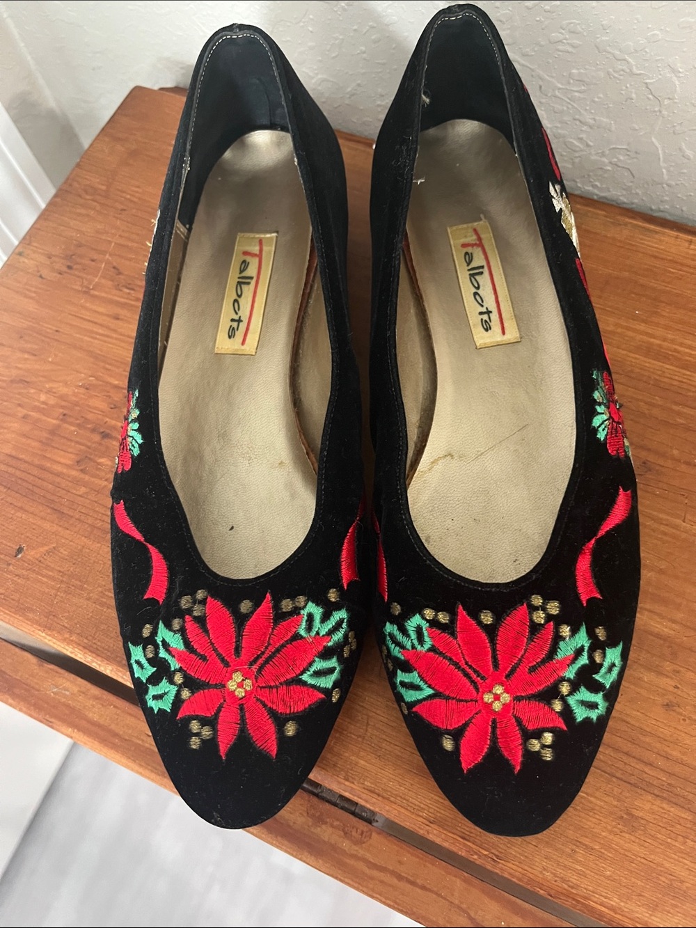 Talbots Black Velvet Flats with Poinsettia & Holiday Embroidery VTG Classics